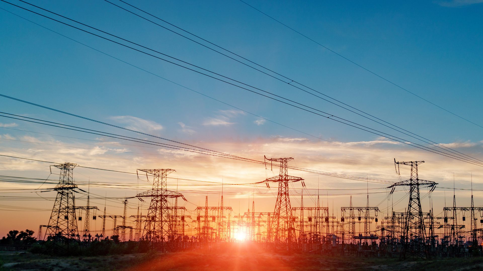 Uttar Pradesh’s Discom Reforms Challenge Conventional Privatization Assumptions